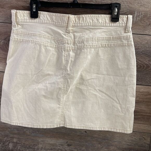 Gap Jeans High Waisted Beige Corduroy Mini Skirt, Size 10 - Picture 4 of 8